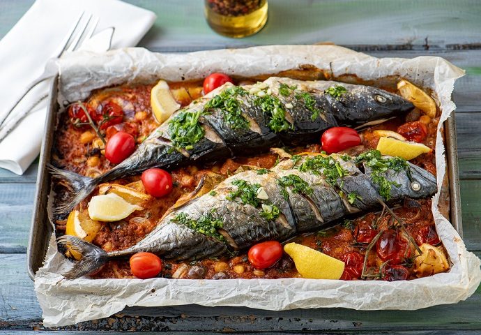 3 تا از بهترین روش‌ها برای پخت ماهی در فر 